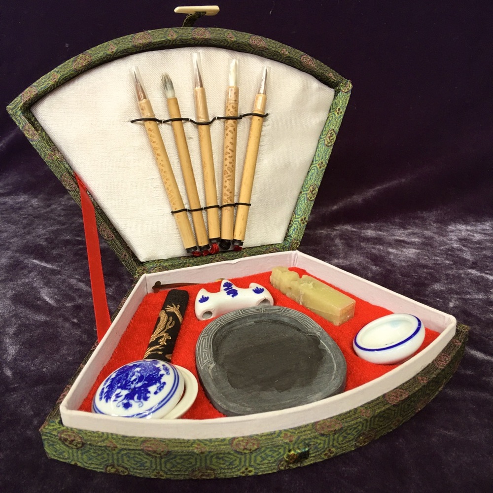 Sumi-e boxed painting set